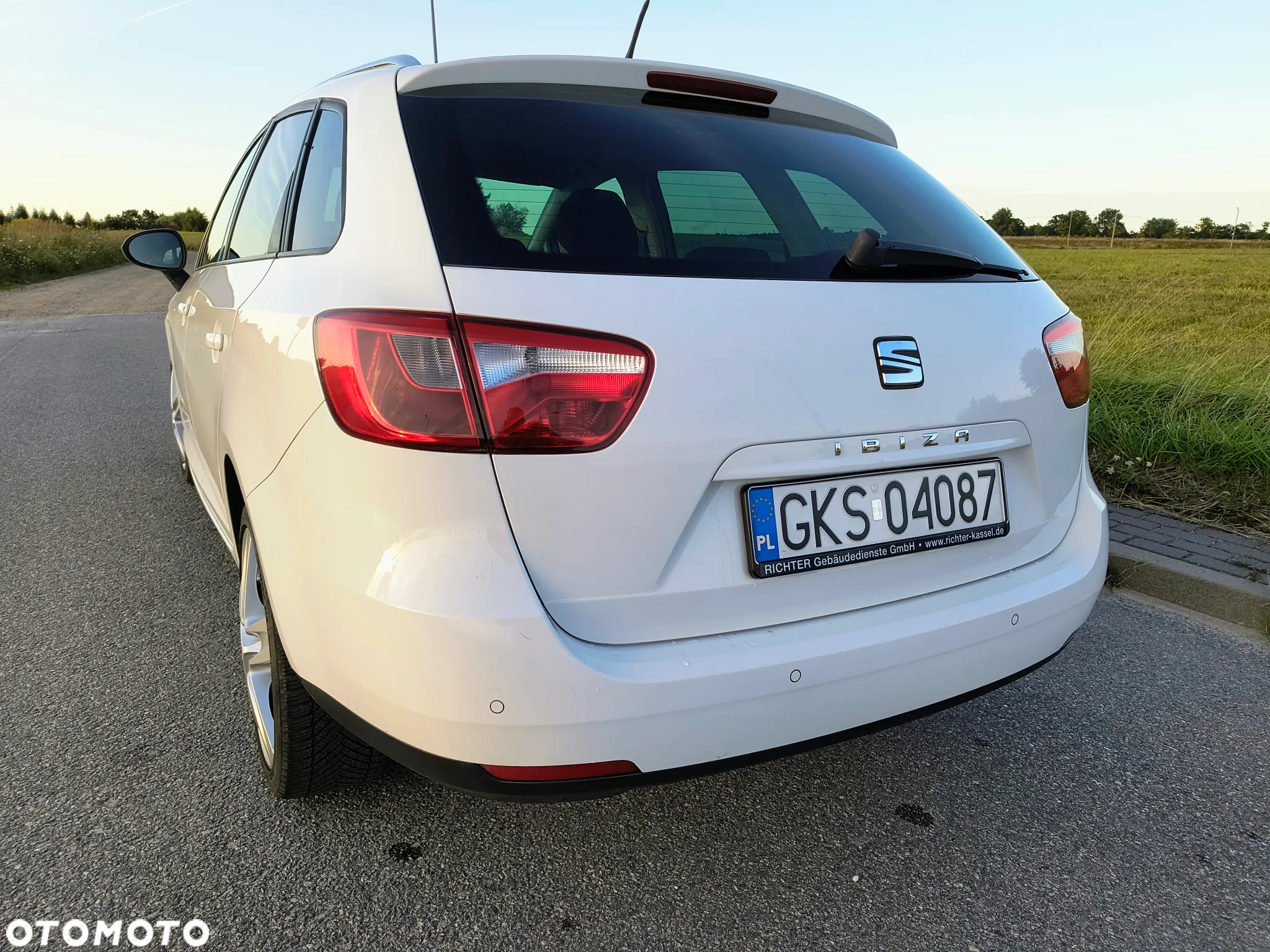 Seat Ibiza ver-1-4-16v-style - 11