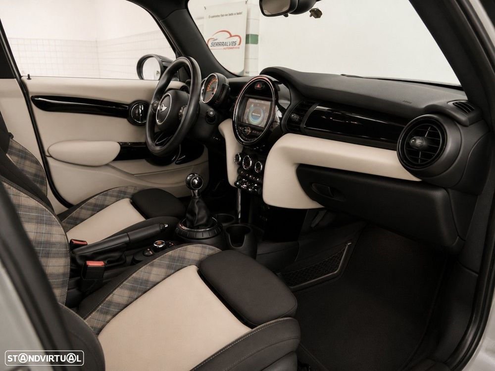 MINI 5 Portas Cooper D - 9