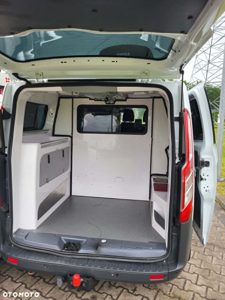 Ford E-Transit Custom - 13
