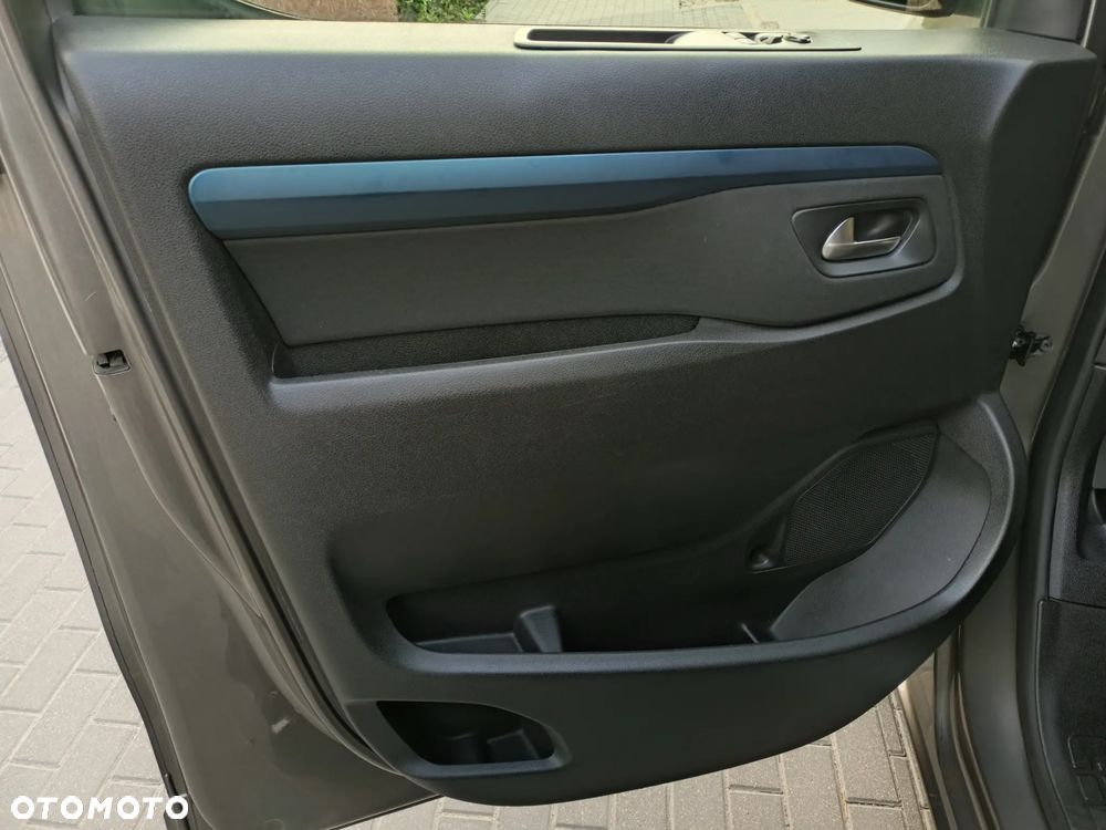 Peugeot Traveller 2.0 BlueHDi Long Business - 19