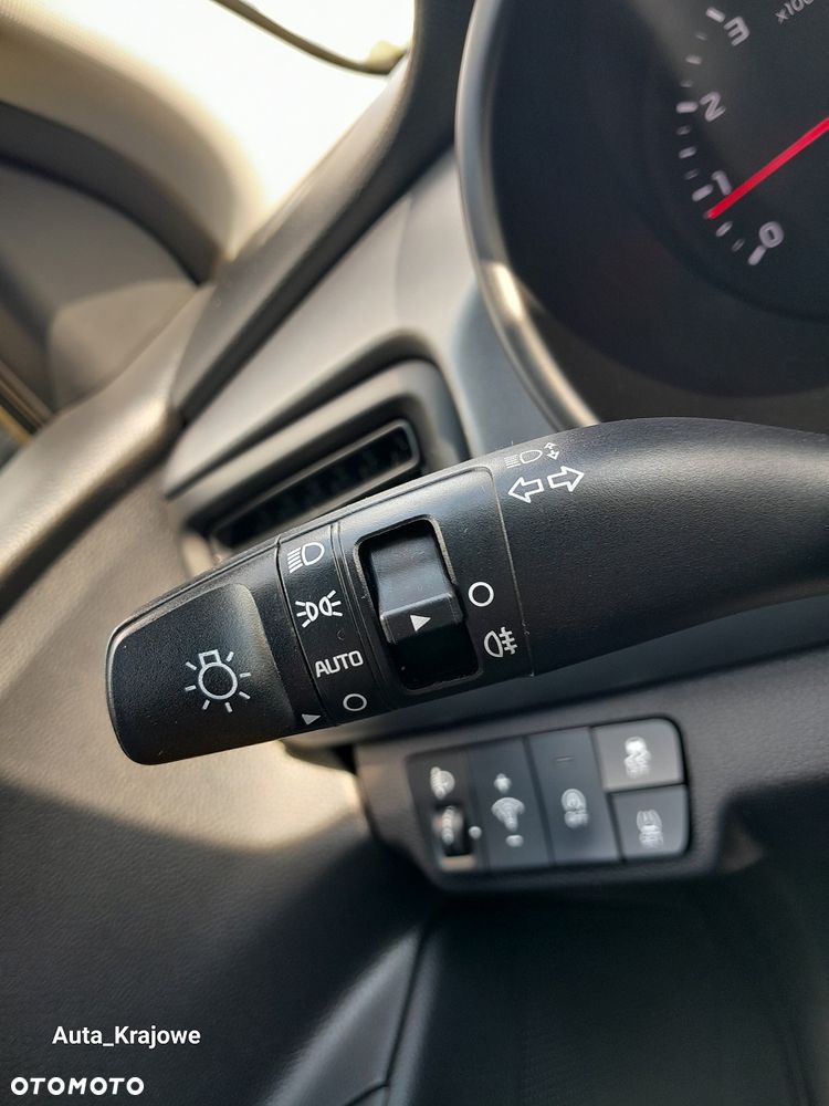 Kia RIO VAN - 20