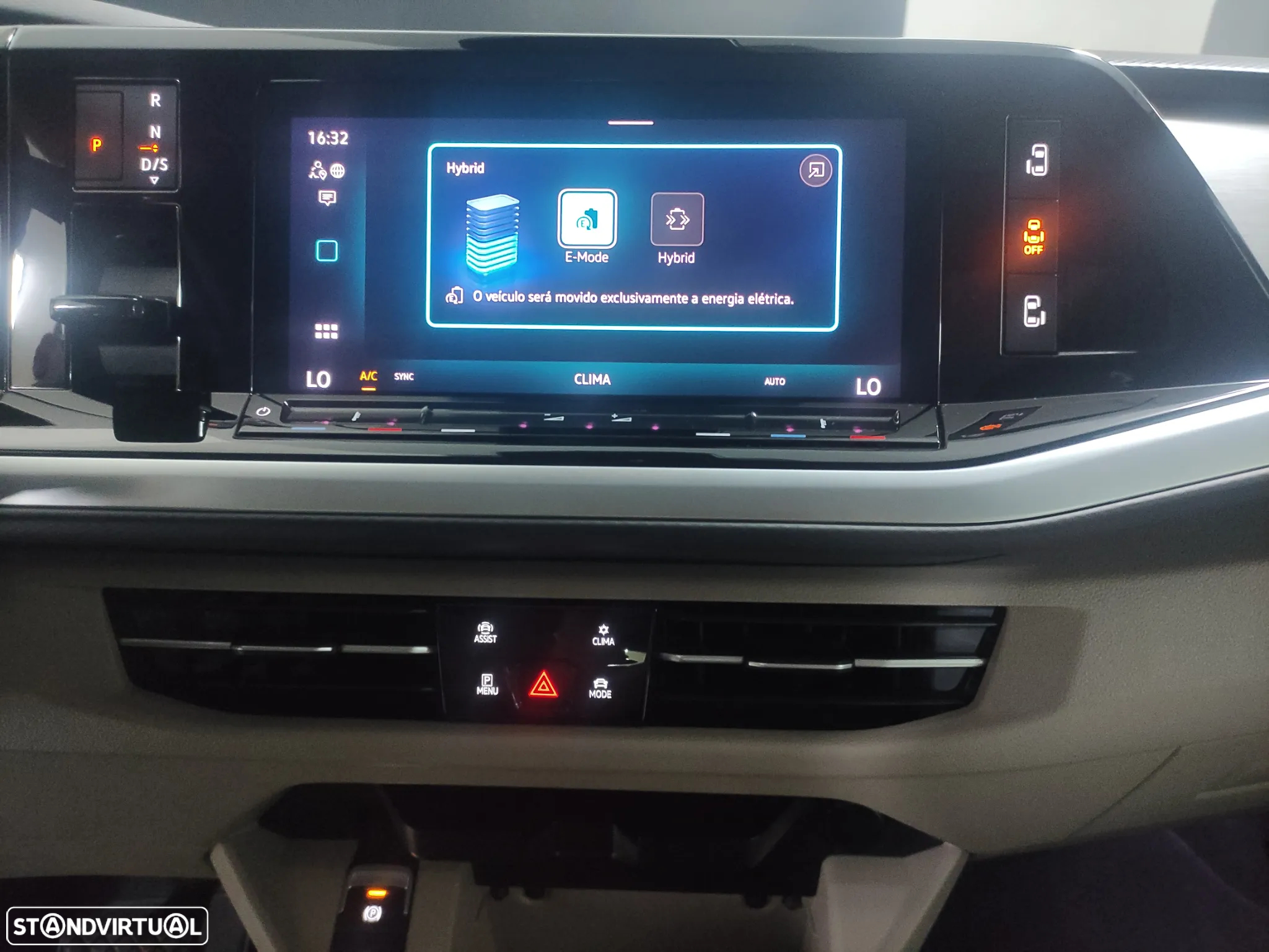 VW Multivan 1.5 TSI e-Hybrid Style DSG - 19