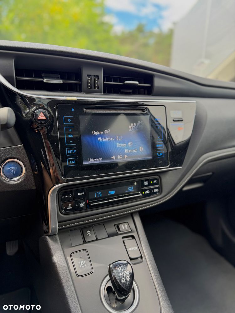 Toyota Auris 1.8 HSD Sol - 25