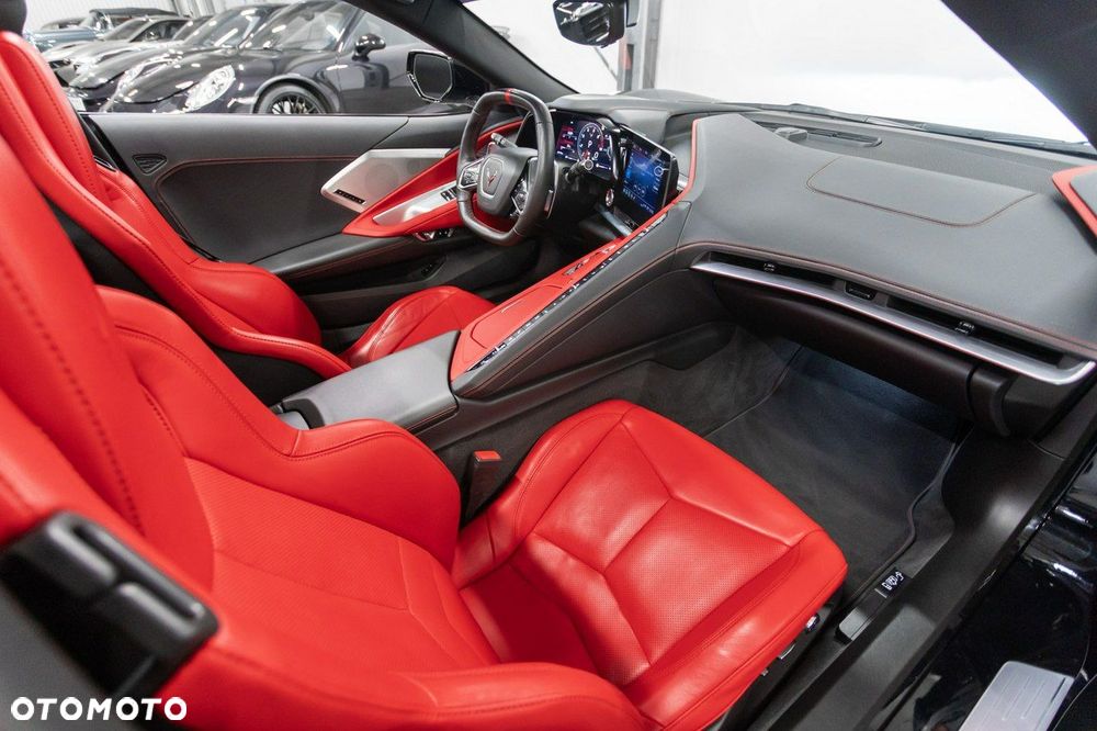 Chevrolet Corvette - 22