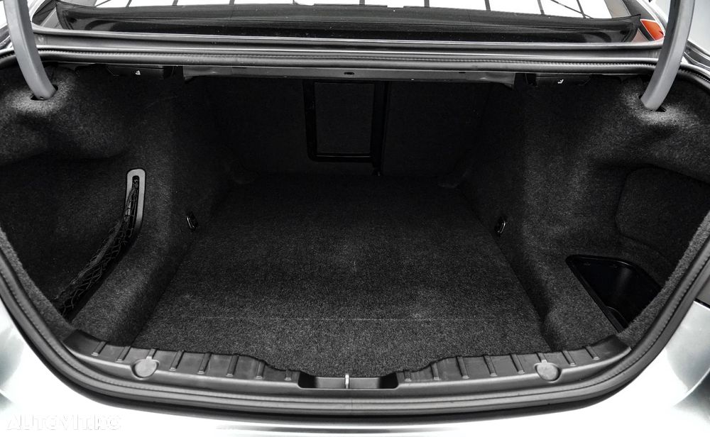 BMW Seria 5 535d xDrive AT - 23