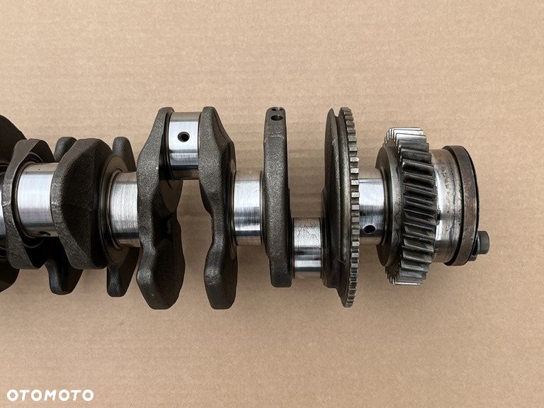 WAŁ KORBOWY SILNIKA TŁOKI VW T5 CARAVELLE MULTIVAN TRANSPORTER TOUAREG 2.5 TDI - 2