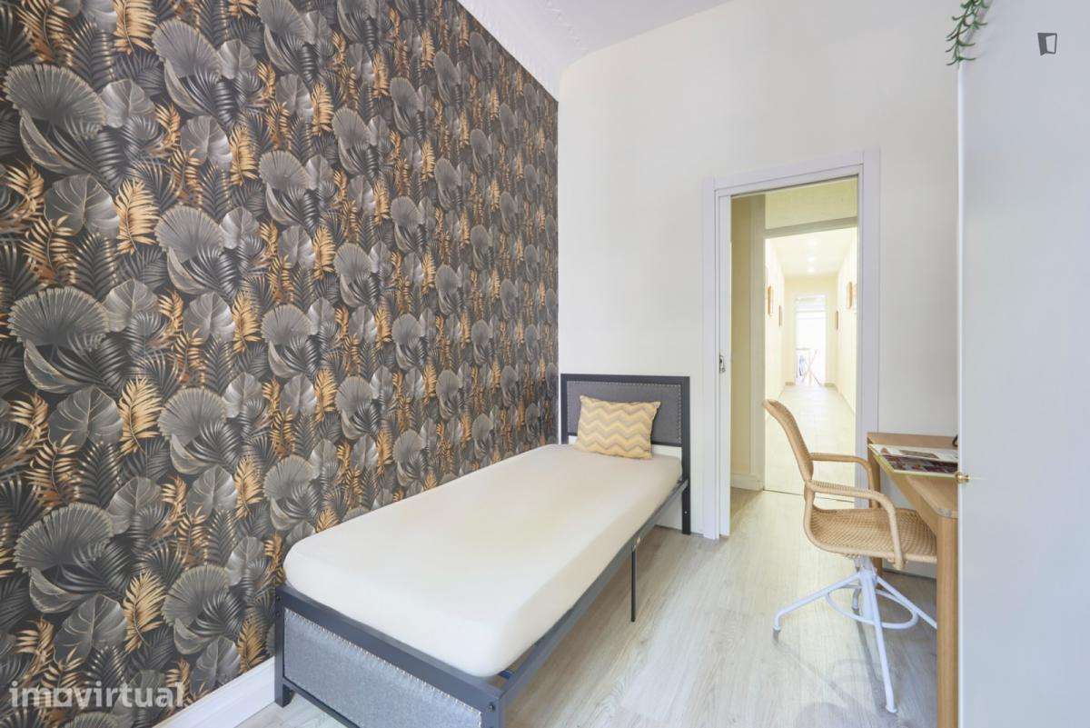 Quarto - localizado em Marquês de Pombal Lisbon - Grande imagem: 5/38