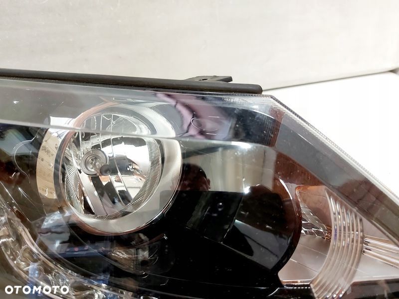 KIA SPORTAGE 3 III LAMPA PRAWY PRZÓD PRAWA PRZEDNIA ZWYKŁA H7 UK - 3