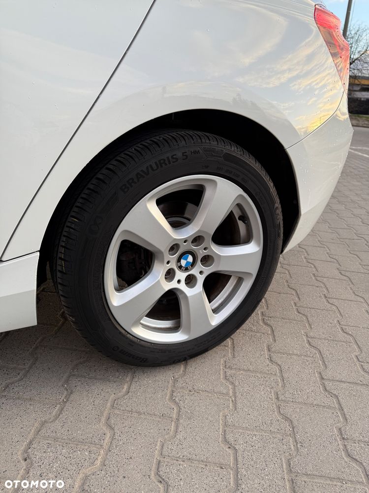 BMW Seria 1 116d - 13