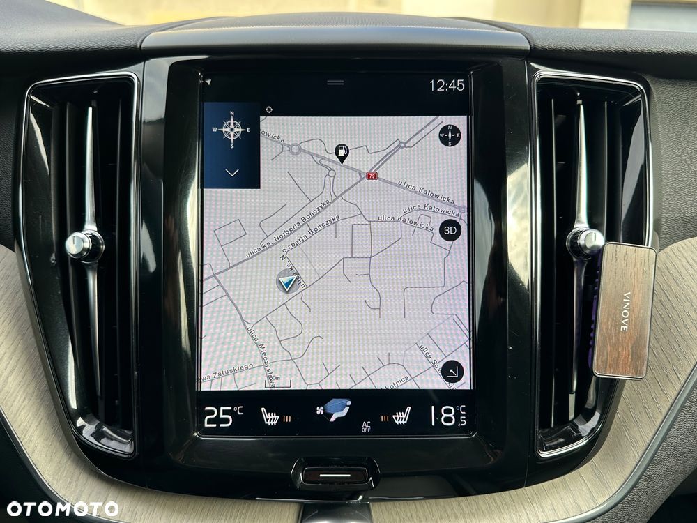 Volvo XC 60 D5 AWD Geartronic Inscription - 39