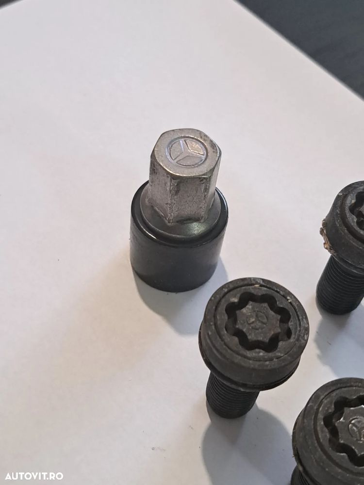 Set 4 prezoane + cheie antifurt Originale Mercedes W169 W176 W204 W205 C117 W213 X156 X253 X204 W222 - 4