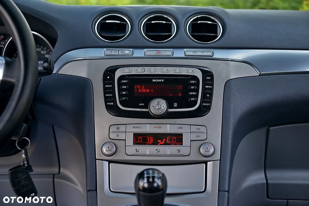 Ford S-Max - 36