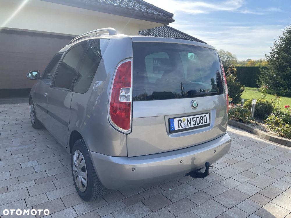 Skoda Roomster 2010 photo 3