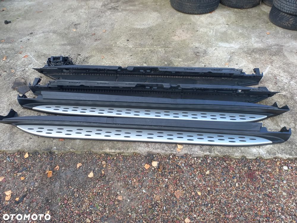 Mercedes GLS w166 16r stopień prawy lewy podświetlenie led listwa progową AMG