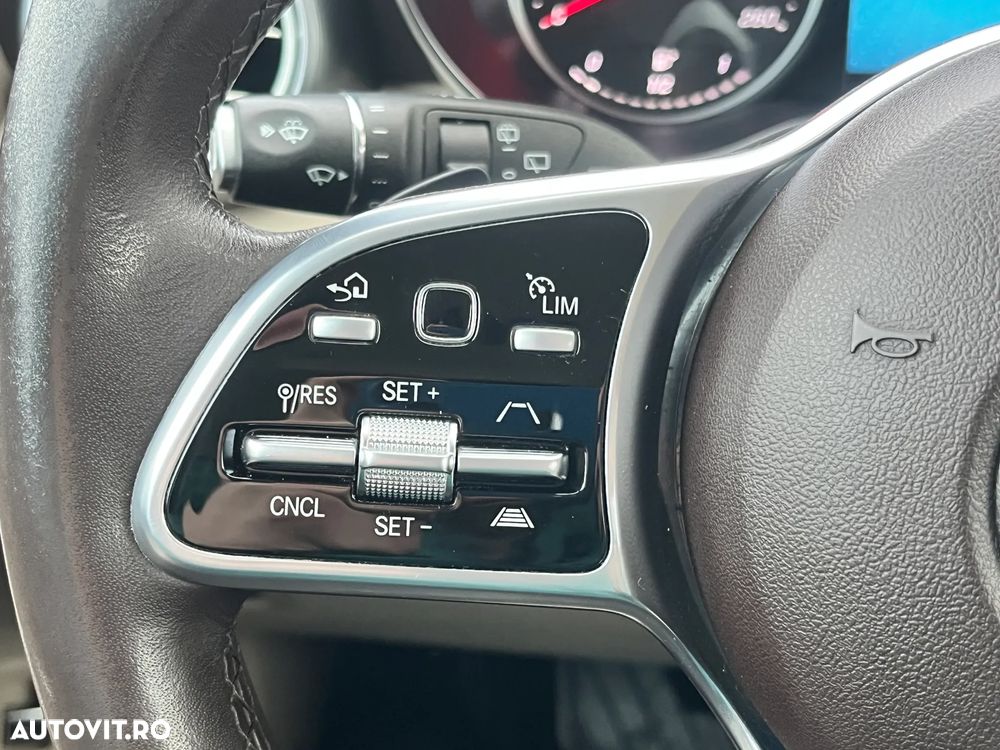 Mercedes-Benz GLC 220 d 4MATIC - 16