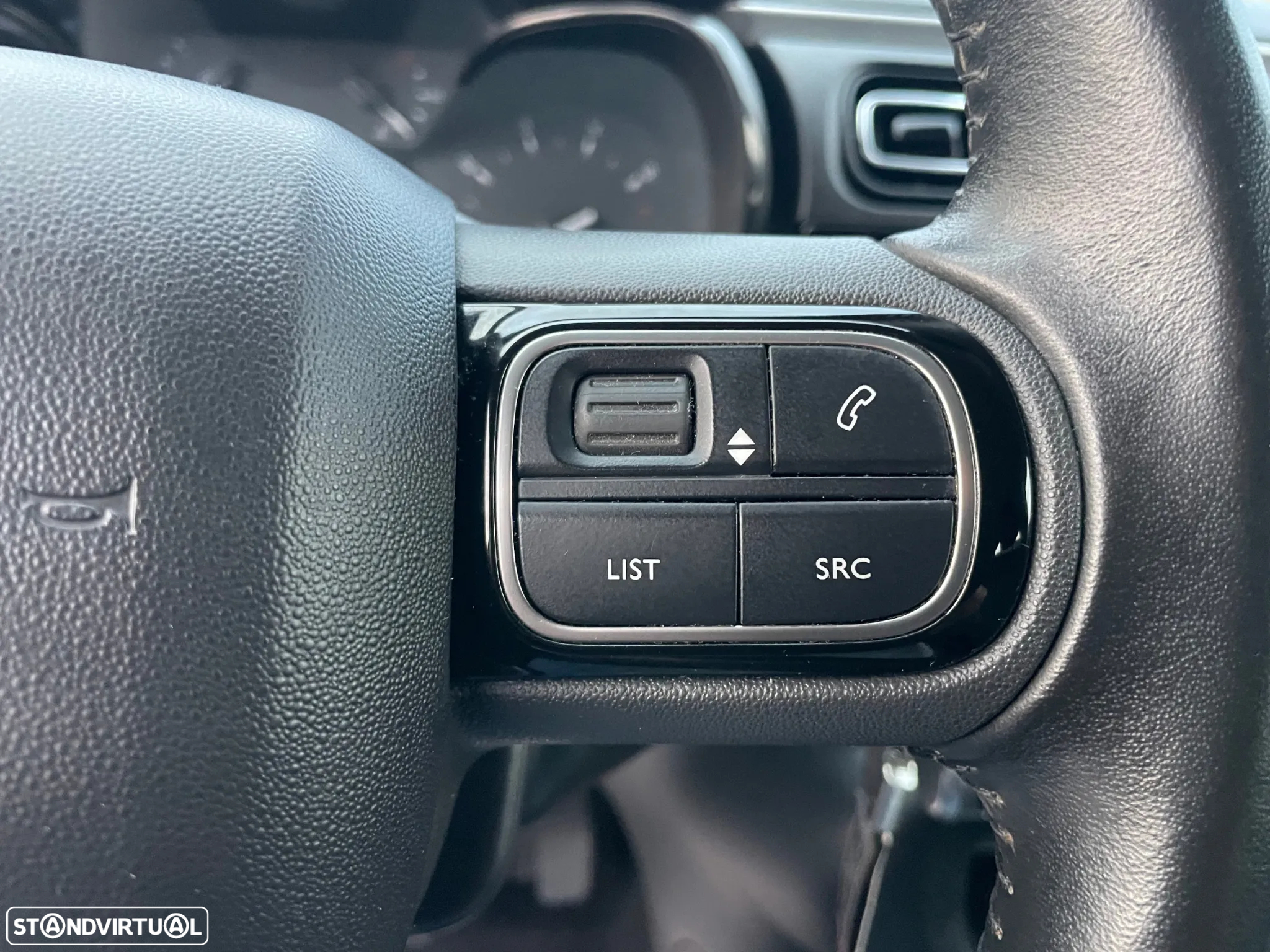 Citroën C3 1.2 PureTech Shine - 27