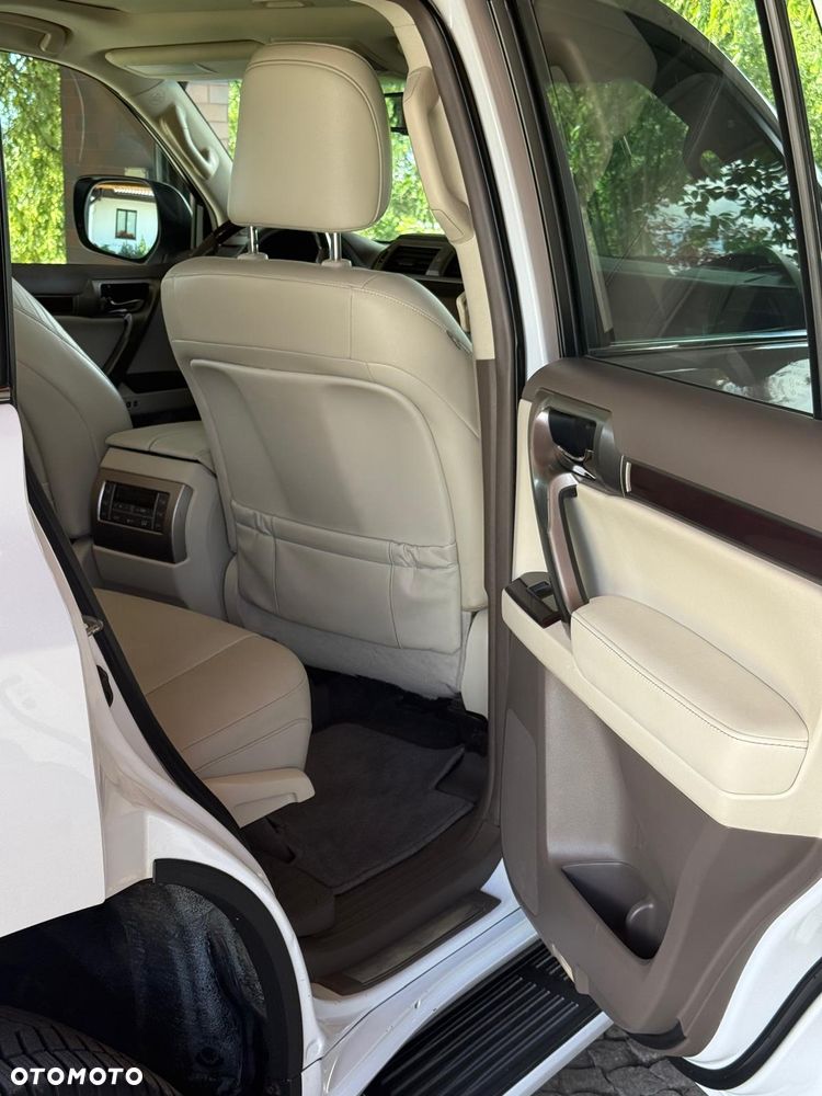 Lexus GX - 39