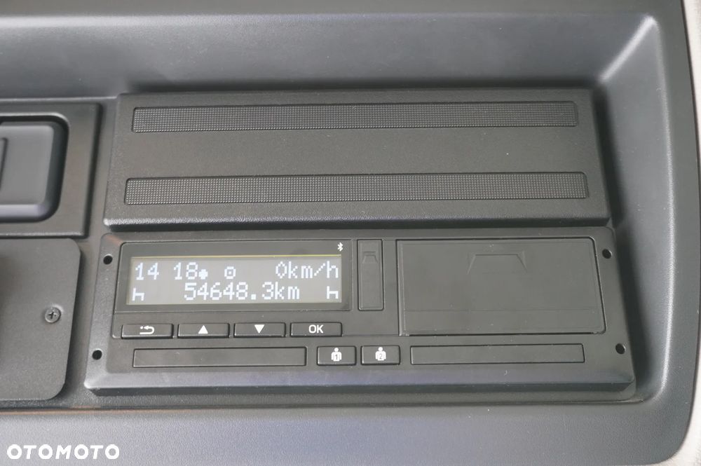 DAF LF 12.210 kontener 18 palet z windą / 50 tys.km /2024 - 2