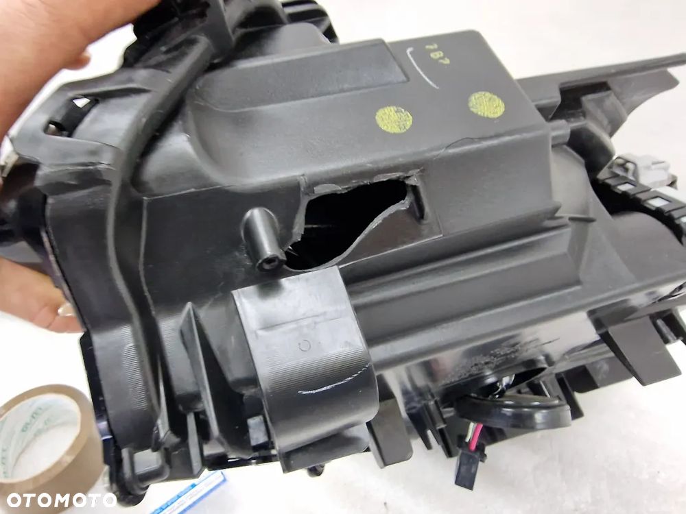 LEXUS NX 300H XENON 14- PRAWA LAMPA PRZEDNIA PRZÓD , NR KOITO 78-15 , NR AUKCJI LL283 - 26