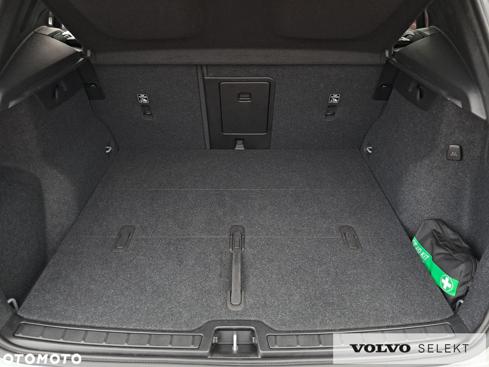 Volvo XC 40 - 18