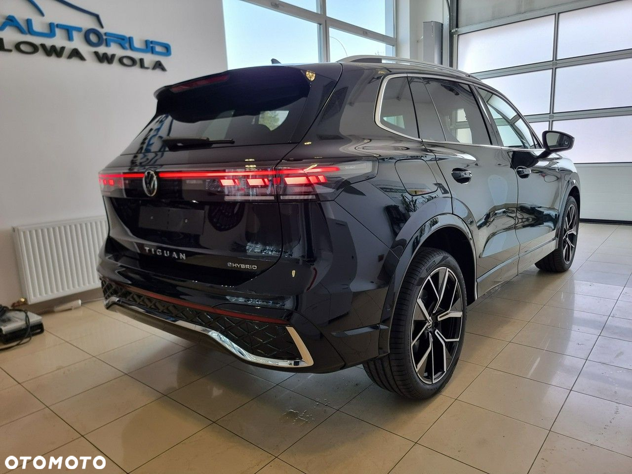 Volkswagen Tiguan 1.5 eHybrid PHEV R-Line Plus DSG - 5
