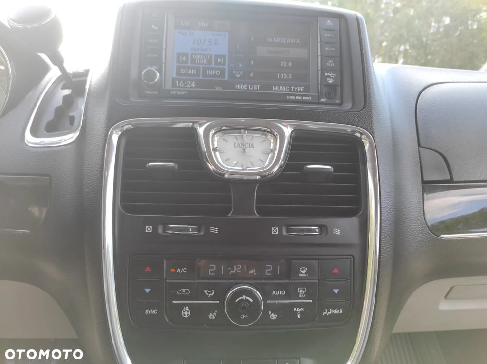 Lancia Voyager 2.8CRD Gold - 13