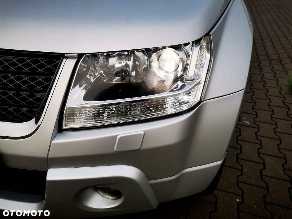 Suzuki Grand Vitara 1.9 DDiS De luxe - 16