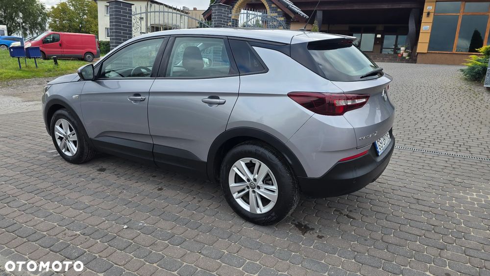 Opel Grandland X 1.2 T Enjoy S&S - 17
