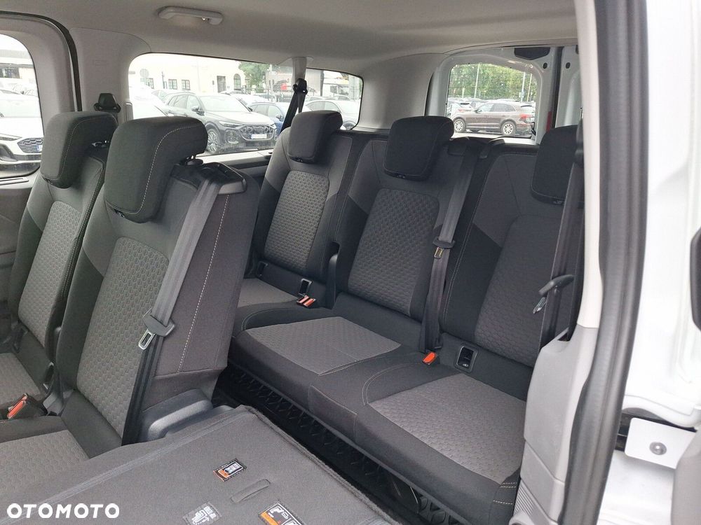 Volkswagen Caravelle - 22