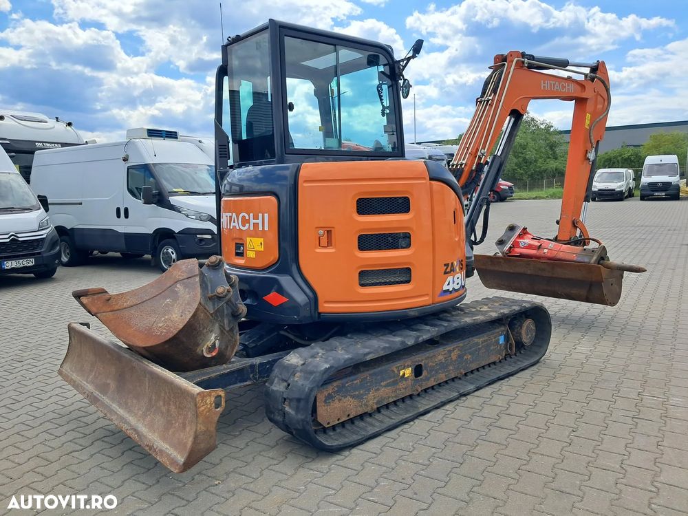 Hitachi ZX48-6 ZAXIS 48U DOUA CUPE , PICON SI LAMA TIP BULDOZER - 4