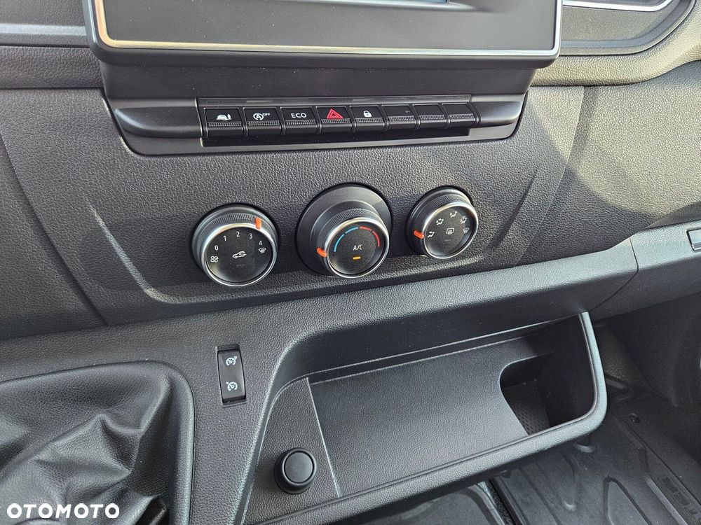 Renault Master L3H2 *89999zł Netto* Brygadówka 7 osób 2.3 dCi/150KM - 31