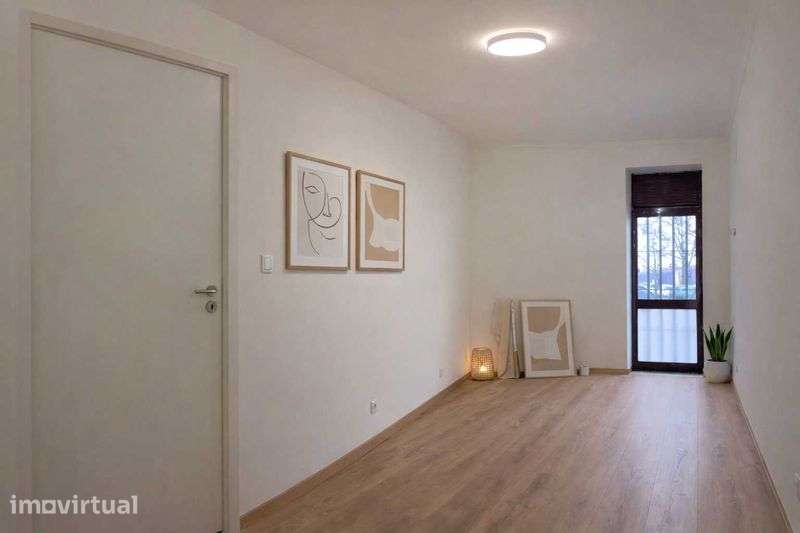 Loja em custódias zona nobre, vende-se ou aluga-se - Grande imagem: 4/12
