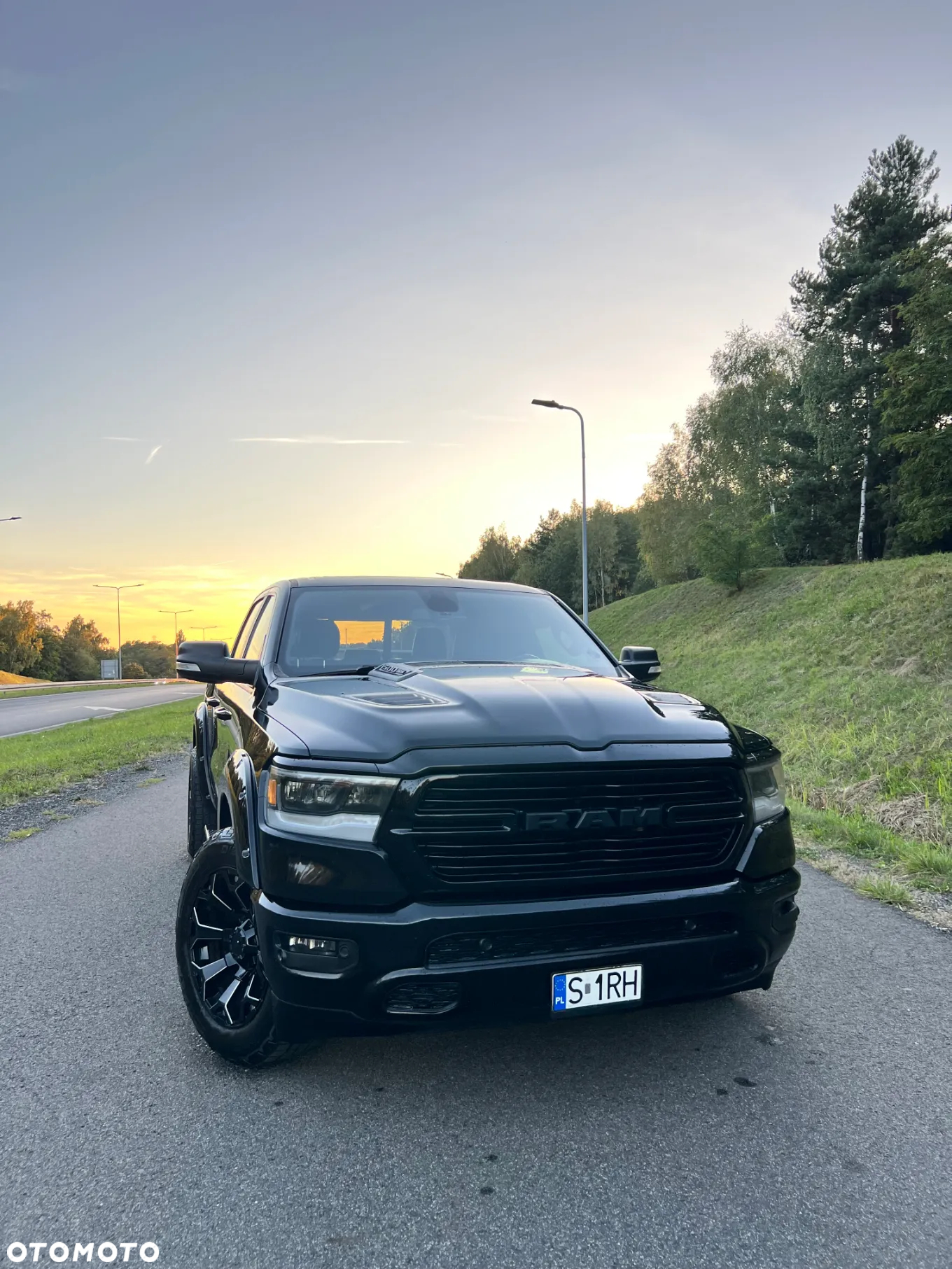 Dodge RAM 1500 5.7 4x4 - 2