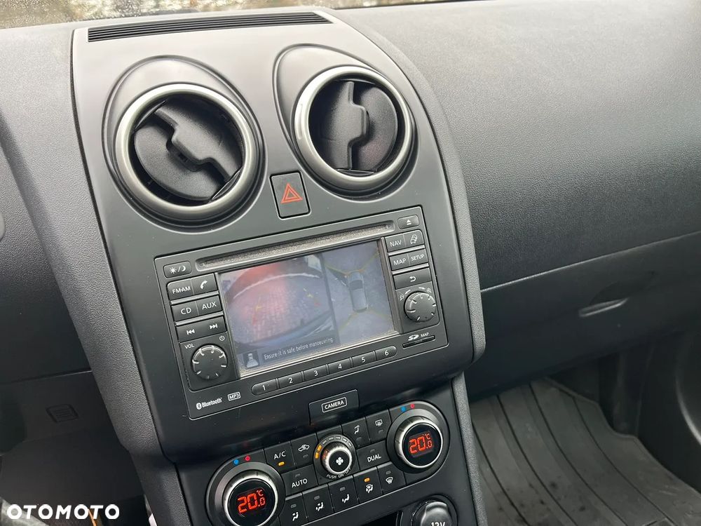 Nissan Qashqai 2.0 4 x 4 tekna - 15