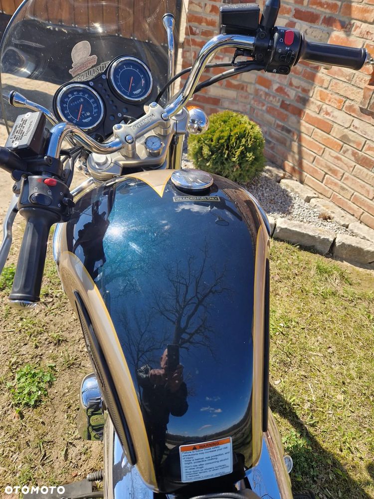 Triumph Thunderbird - 5