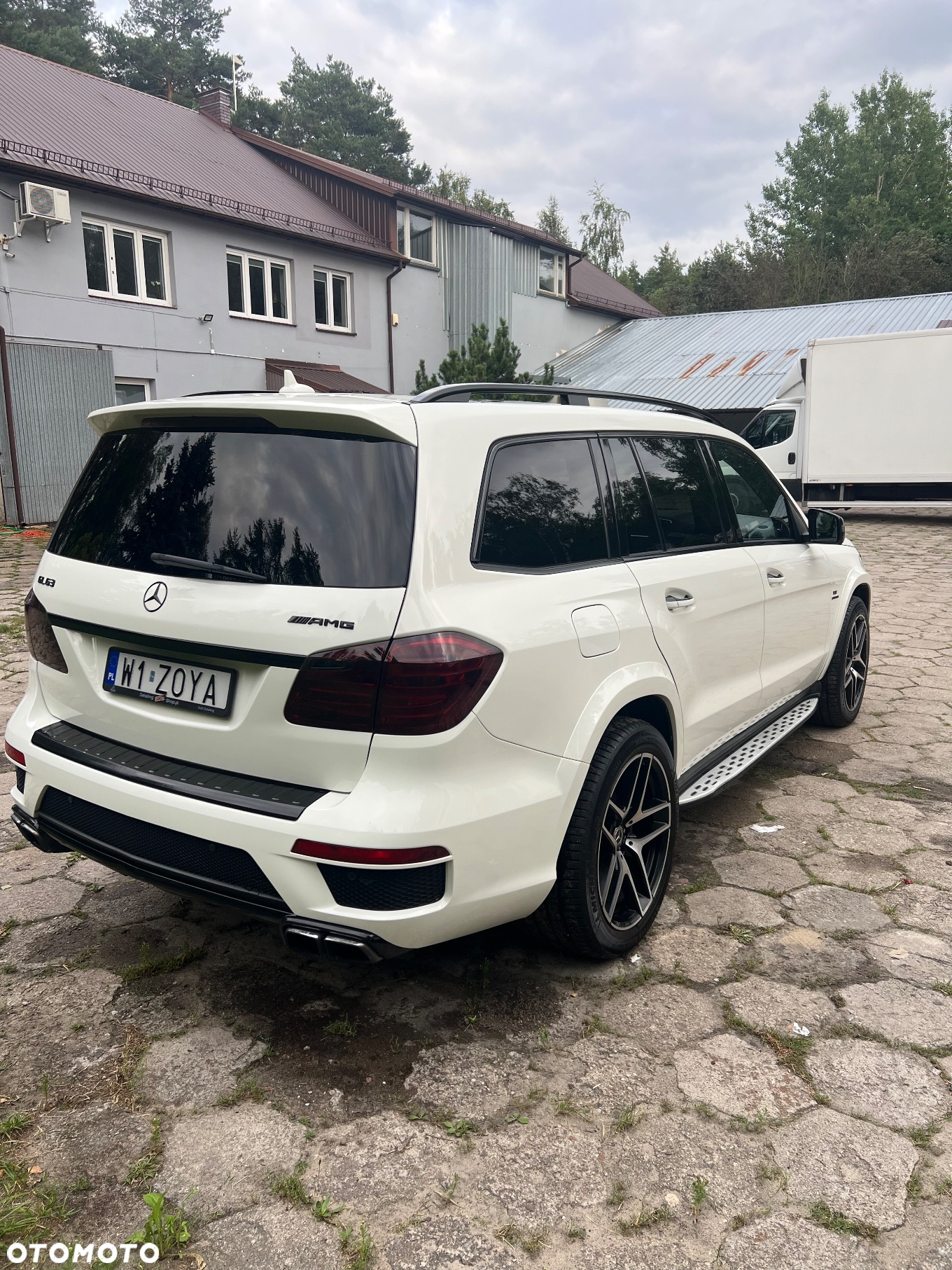Mercedes-Benz GL 63 AMG - 12