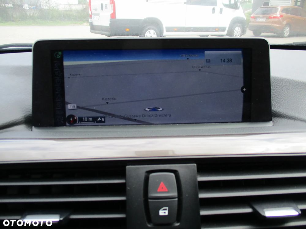 BMW Seria 3 320d Sport-Aut Modern Line - 14