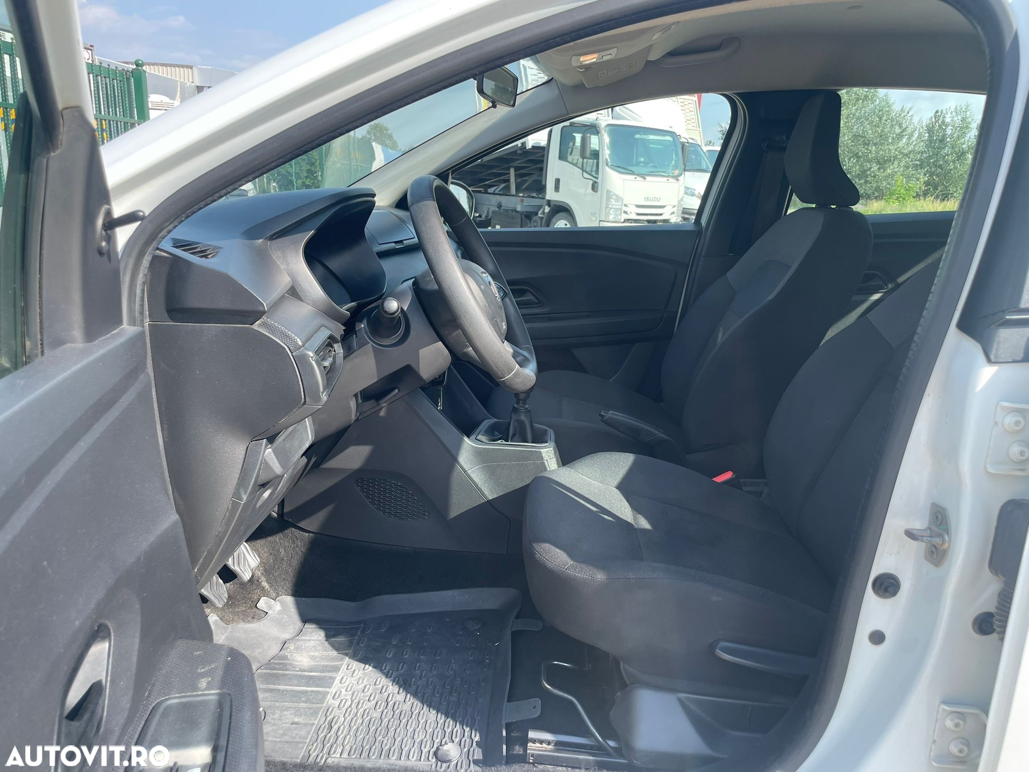 Dacia Logan - 11