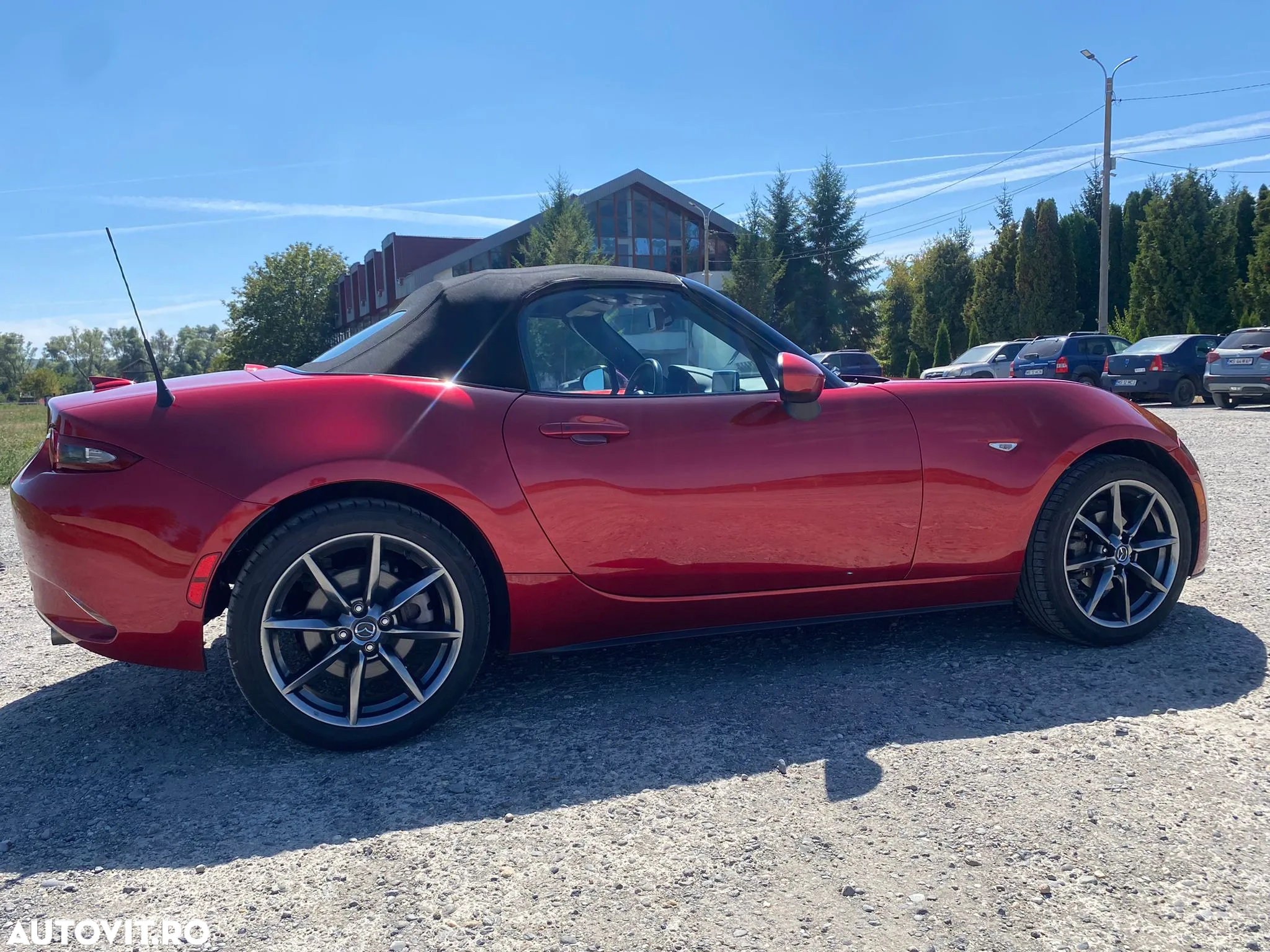 Mazda MX-5 RF SKYACTIV-G 2.0 Aut. Kazari - 3