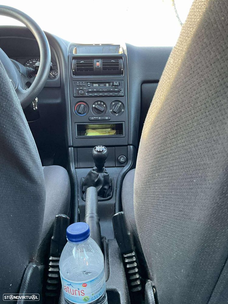 Opel Astra 1.4 Club - 9