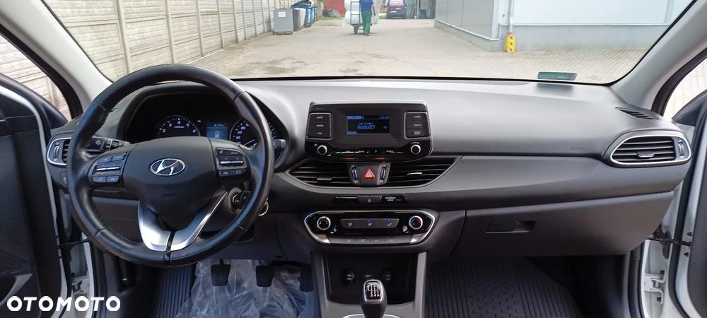 Hyundai i30 1.5 DPI Modern - 13