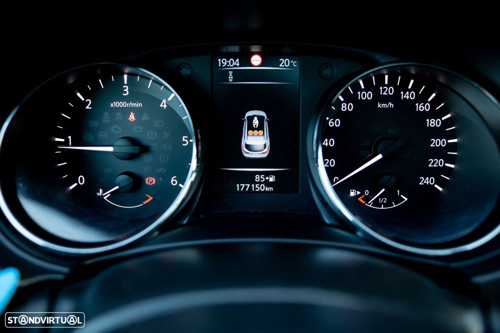 Nissan Qashqai 1.5 dCi N-Connecta - 25
