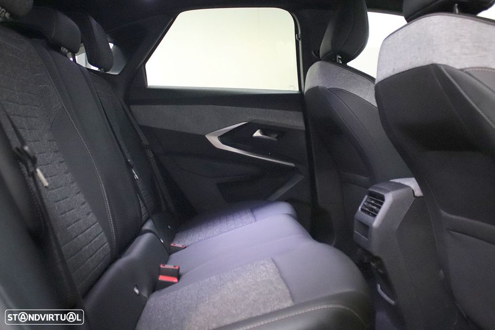 Peugeot 3008 1.2 Hybrid Allure e-DCS6 - 23