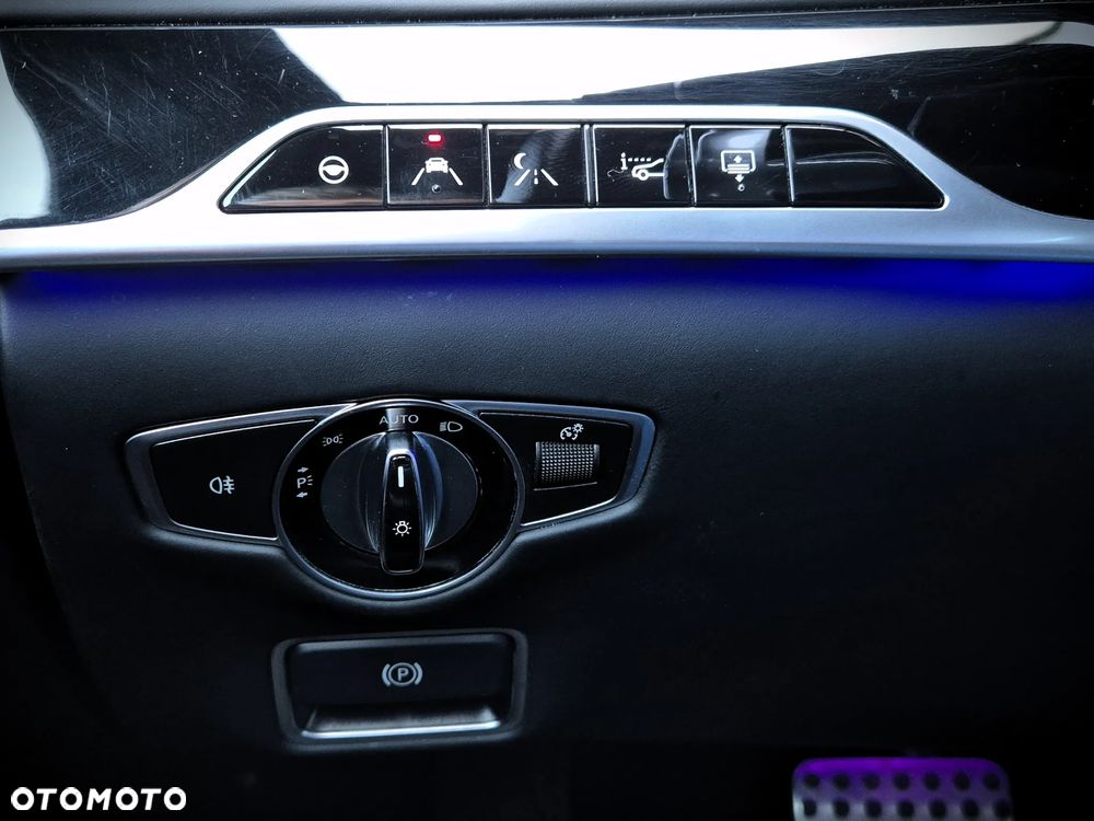 Mercedes-Benz Klasa S 560 4-Matic L 9G-TRONIC - 28
