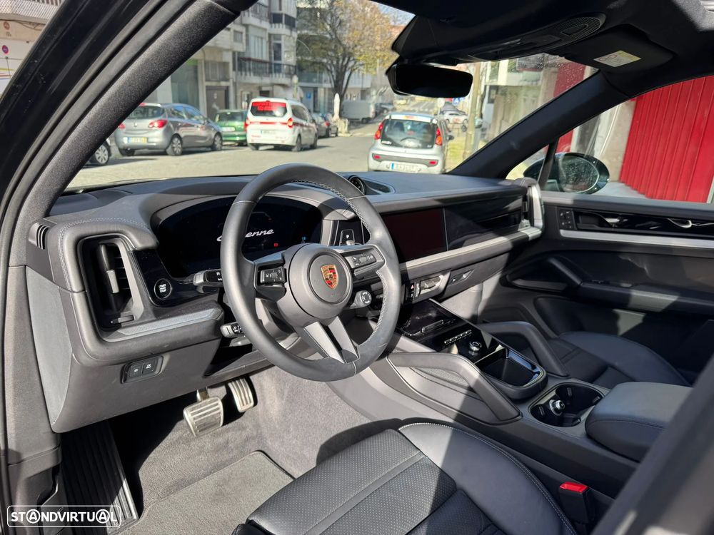 Porsche Cayenne E-Hybrid - 2