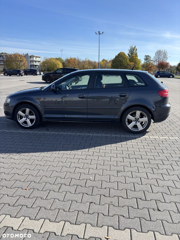 Audi A3 Sportback - 7