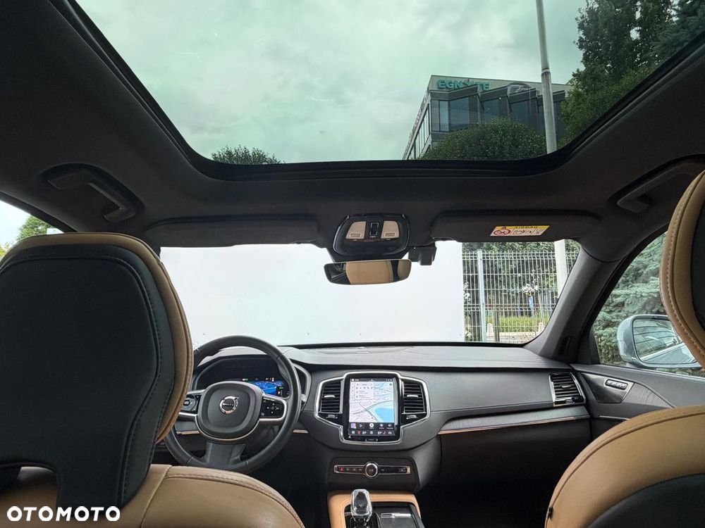 Volvo XC 90 - 32