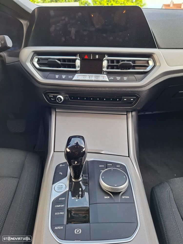 BMW 320 d Auto - 12