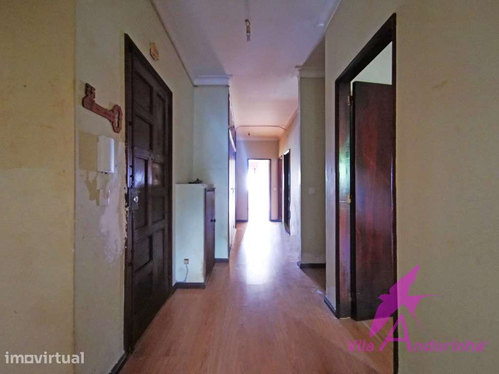 Apartamento T3 a 2 minutos do centro da cidade com garagem. - Grande imagem: 2/13