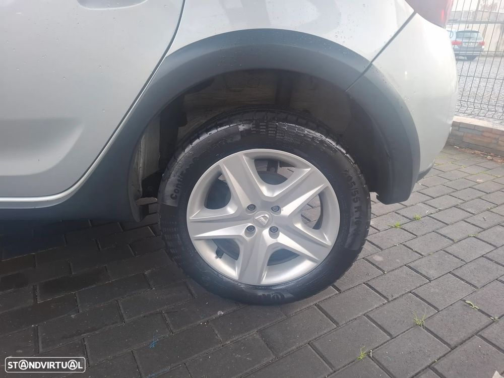 Dacia Sandero 1.5 dCi SL Stepway of Life - 15